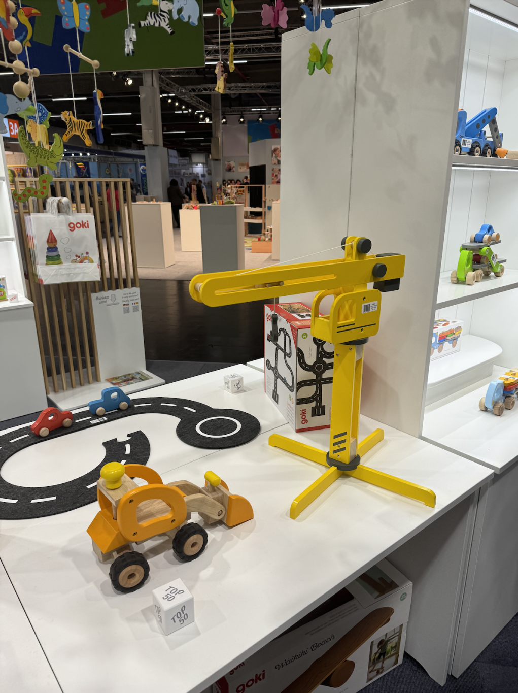 Manola & Carlotta loving the Nuremberg Toy Fair !