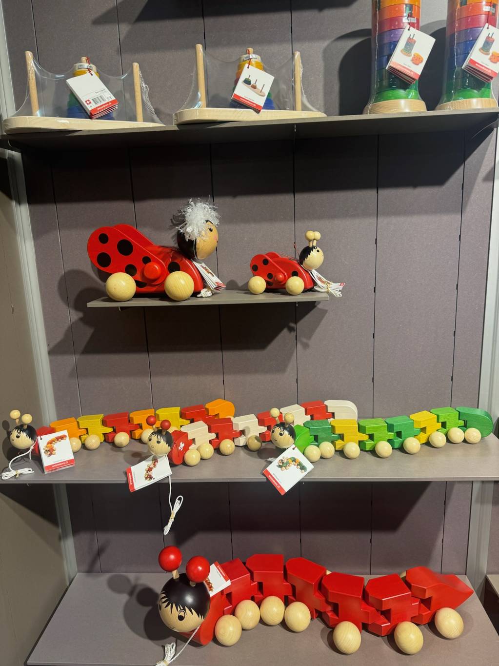 Manola goes Shopping at the Nuremberg Toy Fair !