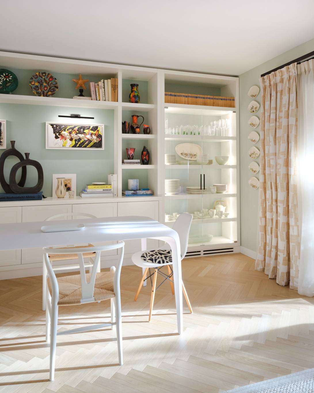 Découvrez la magie de l'appartement  de Sophie : une visite artistique