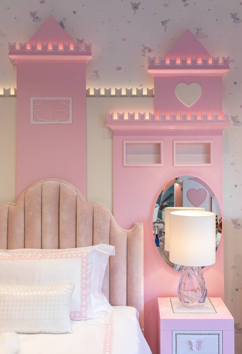 Princess Bedroom - Sabrina Monte Carlo Princess Bedroom - Sabrina Monte Carlo
