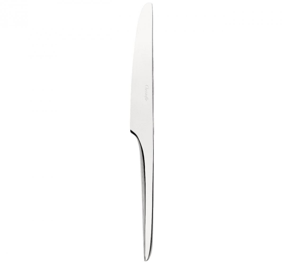 Serrated dinner knife