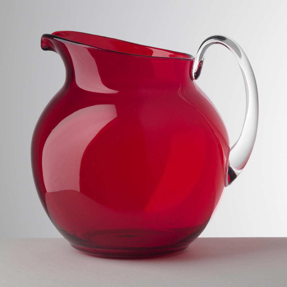 Pallina Pitcher